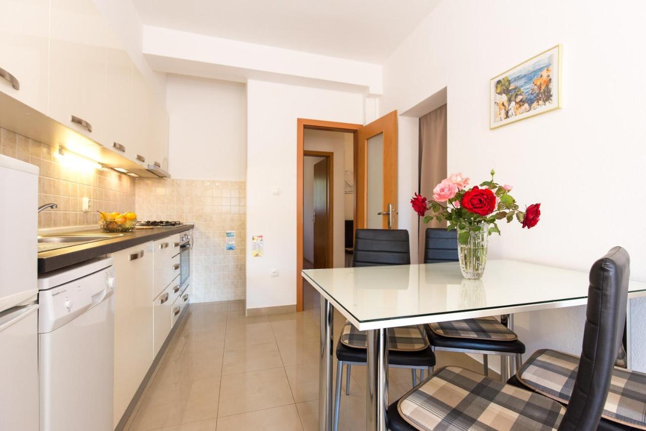 Apartment Lana Punat